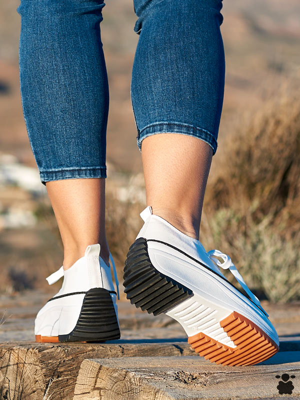 Deportivas blancas para mujer con plataforma