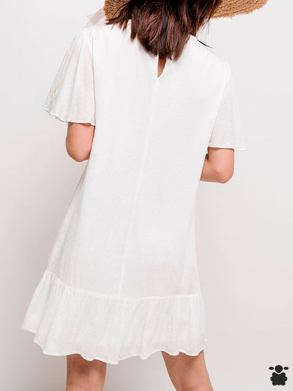 Vestido boho chic con bordados de flores