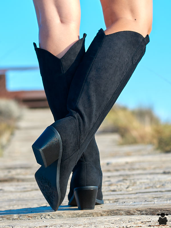 Botas altas camperas cowboy negras