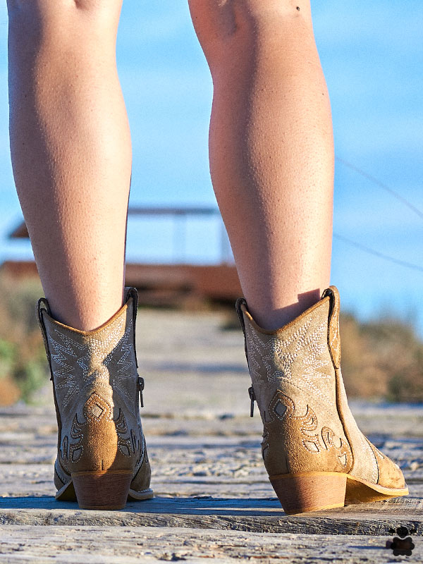 Botines camperos cowboy estrella Botines camperos cowboy estrella