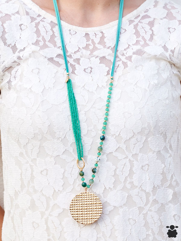 Colgante bohemio dorado y turquesa