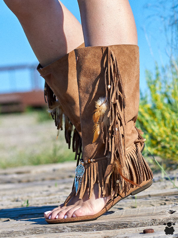 Sandalias altas camel boho con flecos Sandalias altas camel boho con flecos