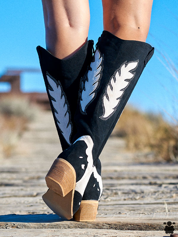 Botas cowboy altas negras y blancas
