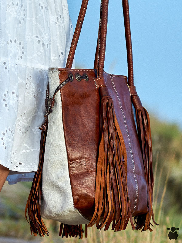 Bolso boho chic de piel blanco y marrón - Oveja Bohemia