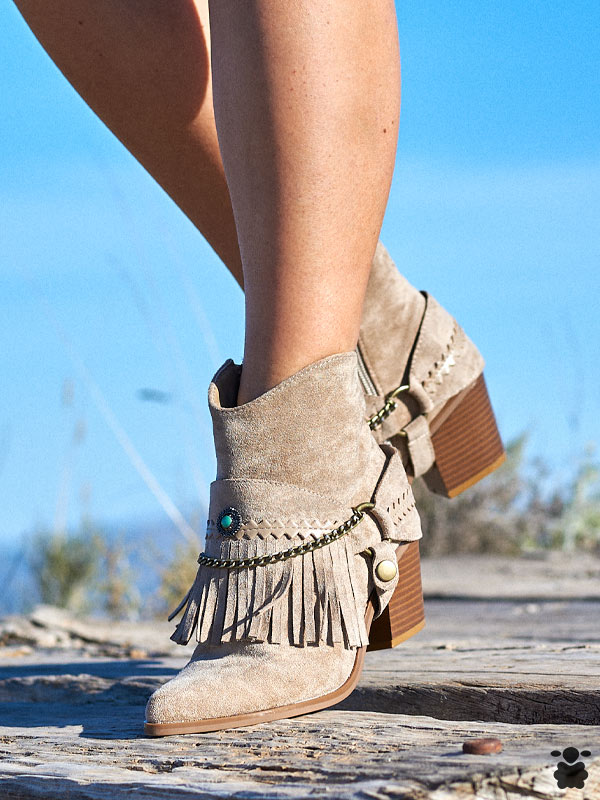 botines-boho-flecos-kaki1 Botas boho con flecos kaki