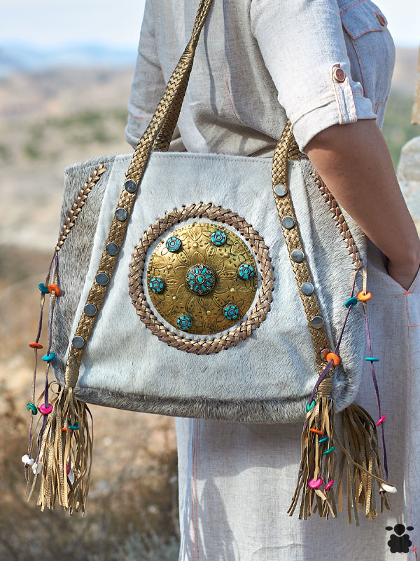 Bolso de piel gris boho chic Bolso de piel gris boho chic