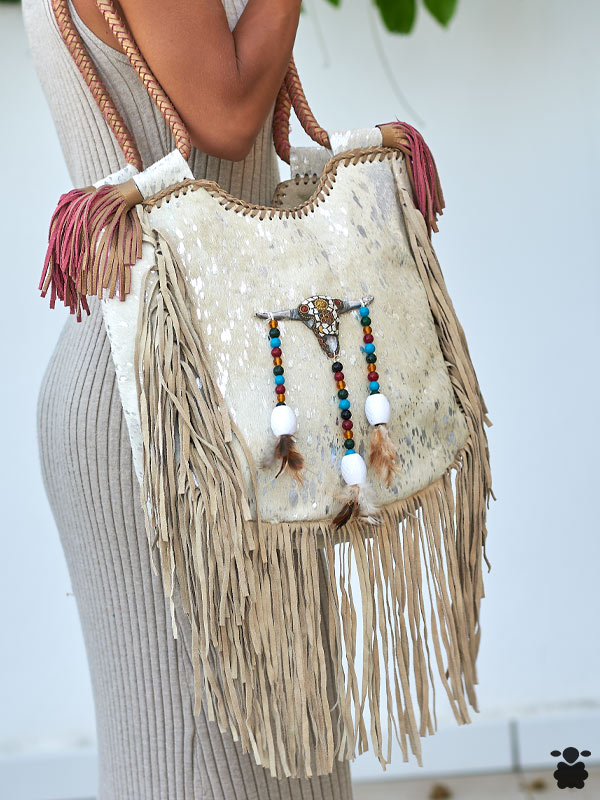bolso boho chic tauro blanco con flecos largos